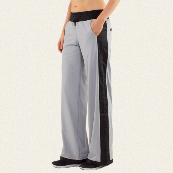 Lululemon Run: Right Round Pant - Picture 1 of 11